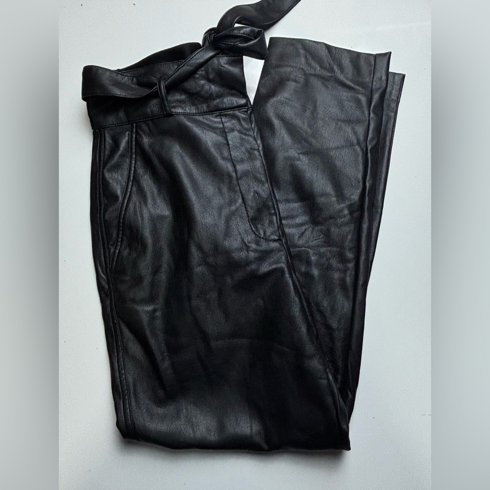 Babaton black‎ Faux leather belted paper bag pants